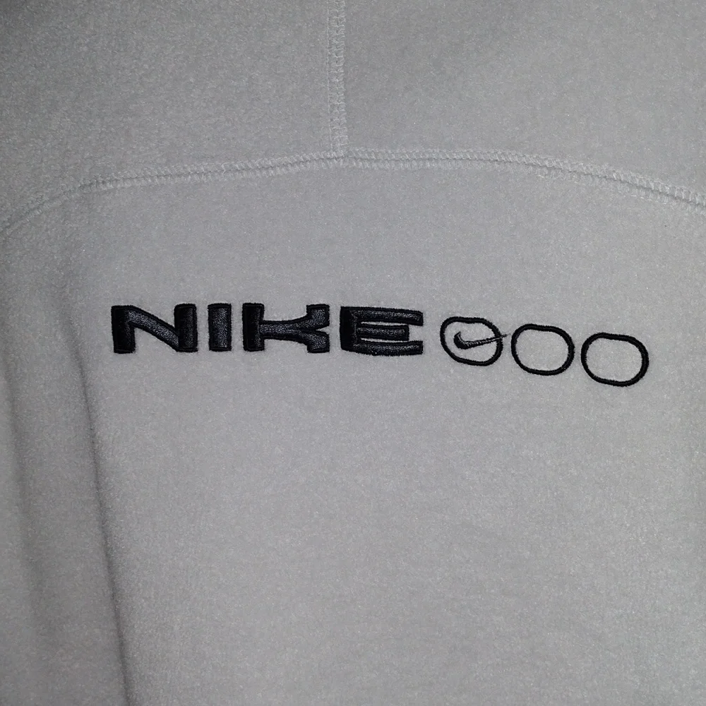 Nike pullover sweater ❄️☃️ - Picture 5 of 11
